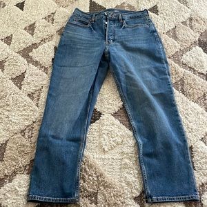 Brand new old navy size 12 curvy sky hi straight jeans medium wash